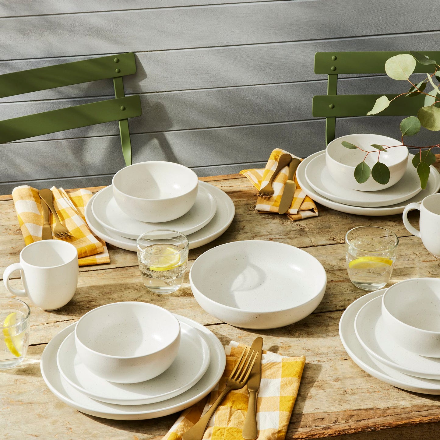 Modern Classic Ceramic Dinnerware