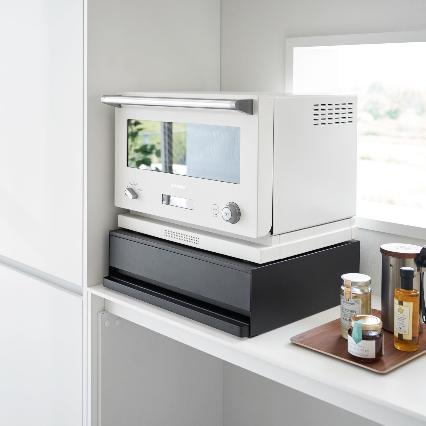 Countertop Drawer With Pull-Out Shelf