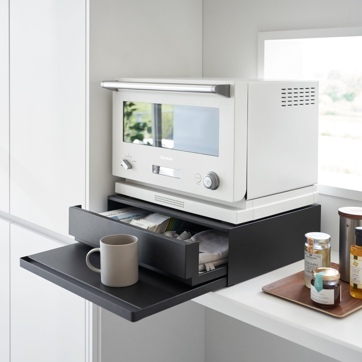 Countertop Drawer With Pull-Out Shelf