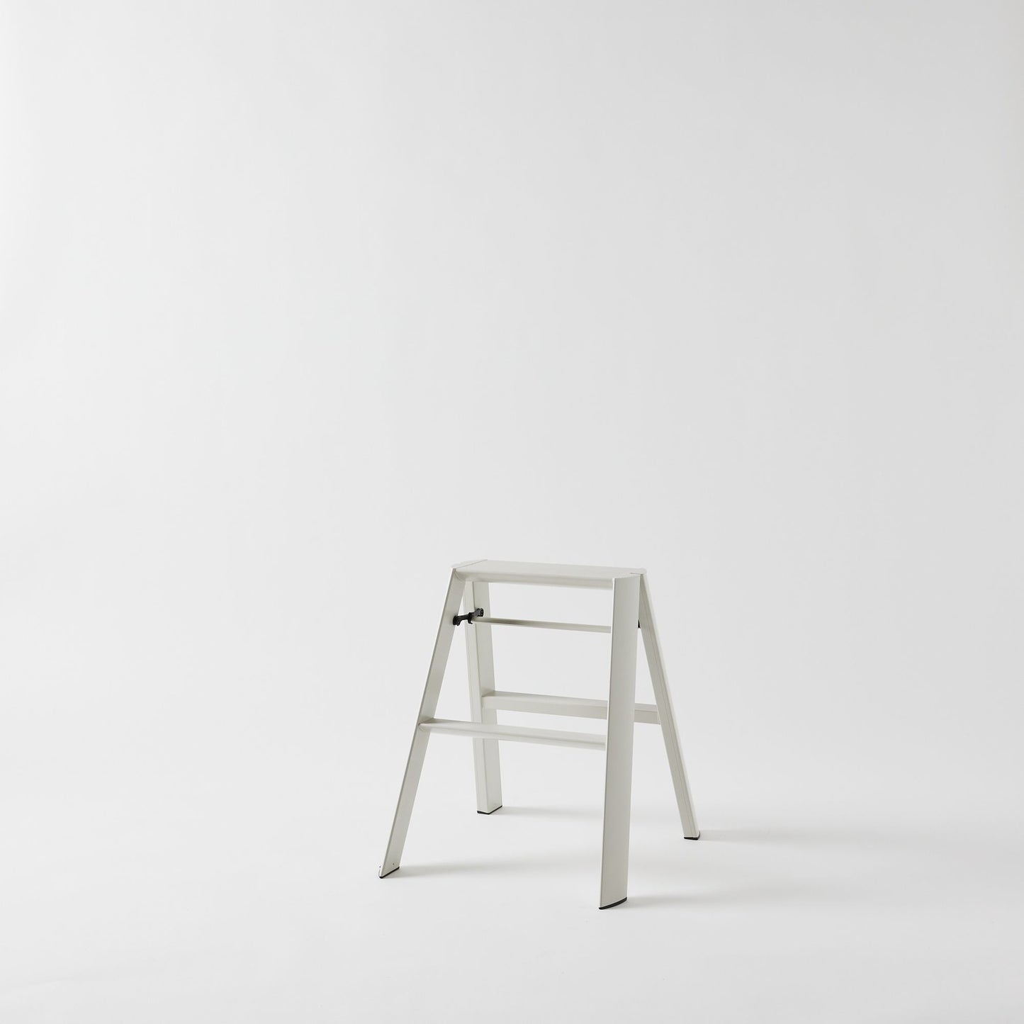 Hasegawa Lucano Lightweight Japanese Step Ladder