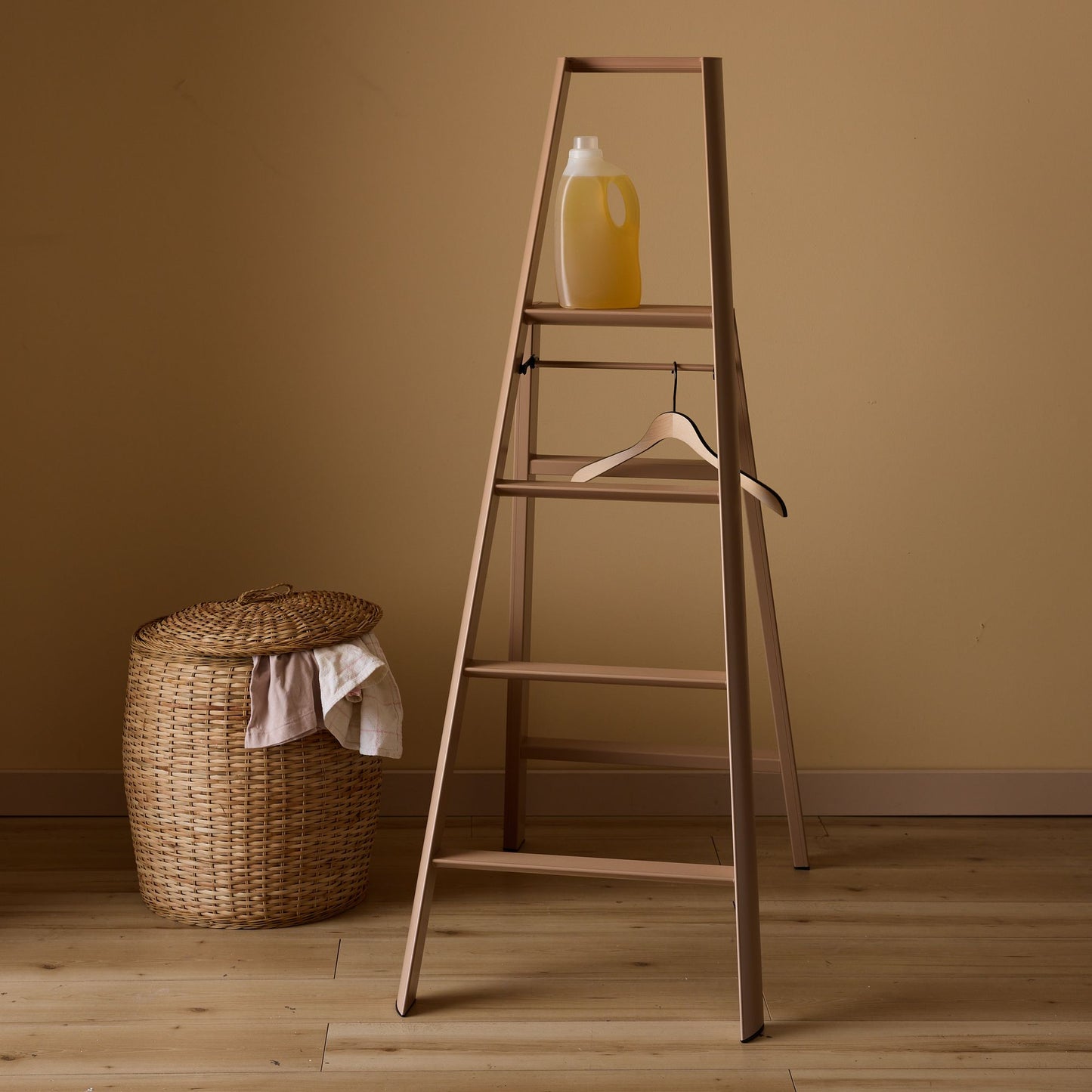 Hasegawa Lucano Lightweight Japanese Step Ladder