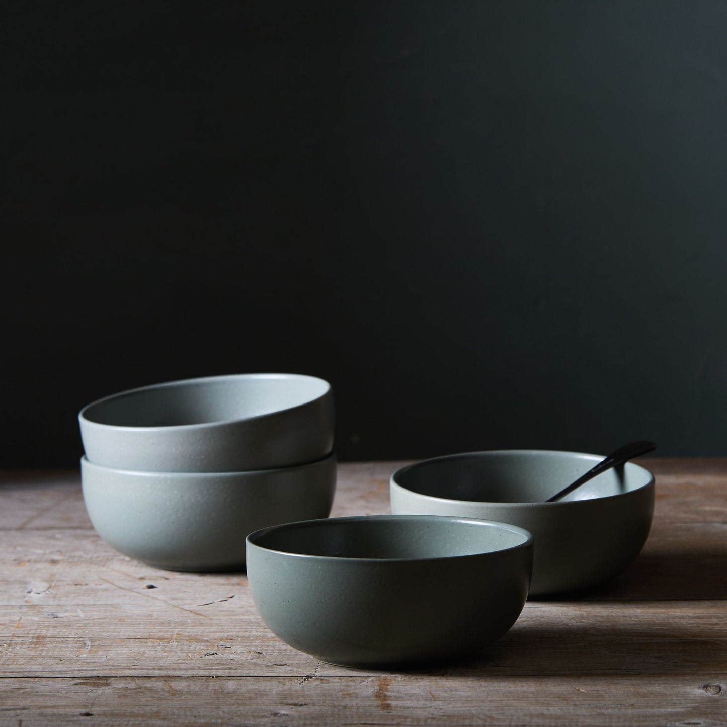 Modern Classic Ceramic Dinnerware