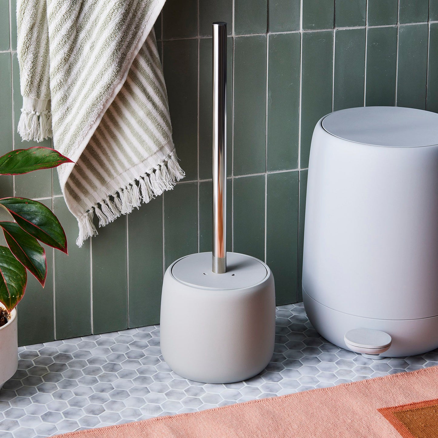 Sono Bathroom Accessories