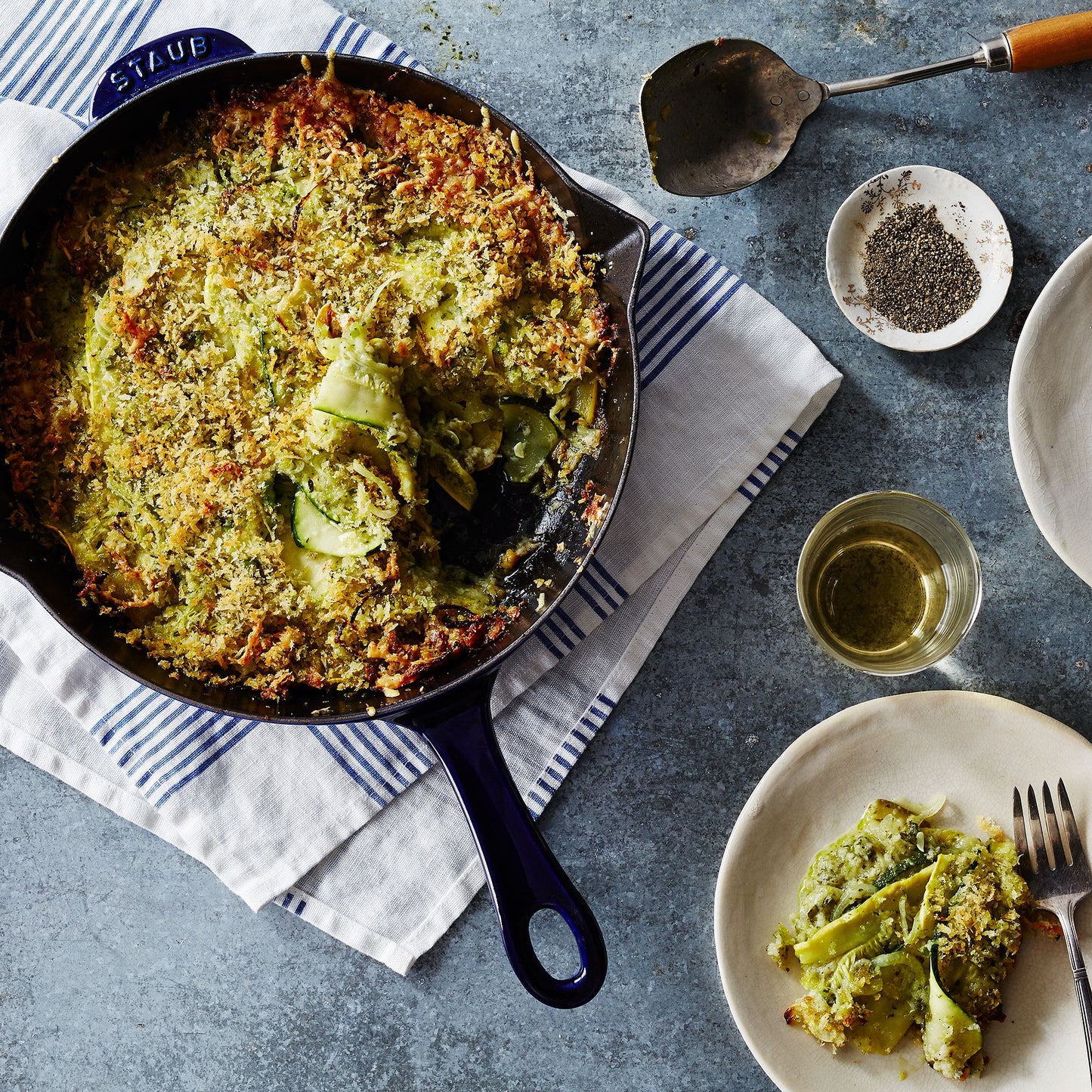 Staub Enameled Cast-Iron Frying Pan, 10"