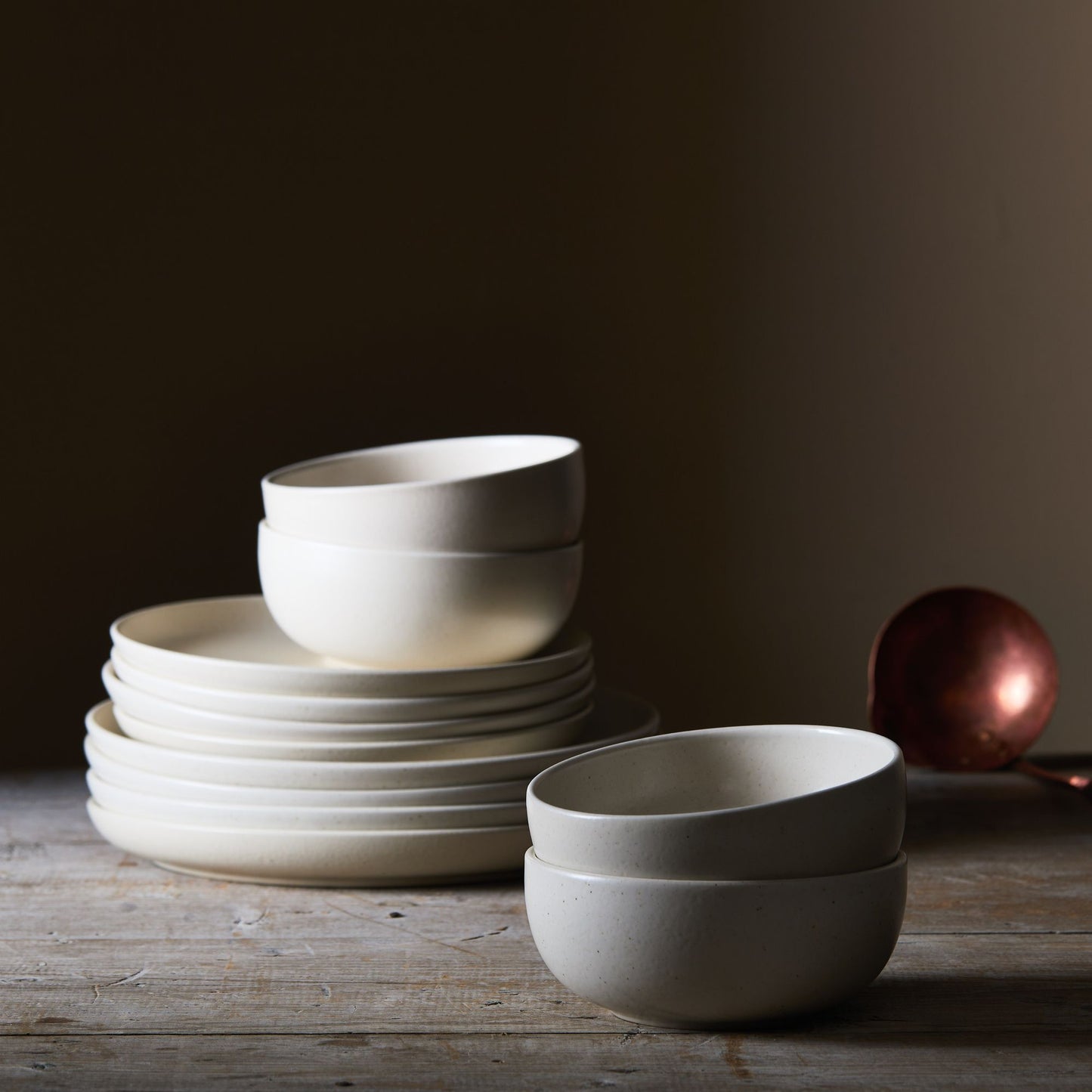 Modern Classic Ceramic Dinnerware