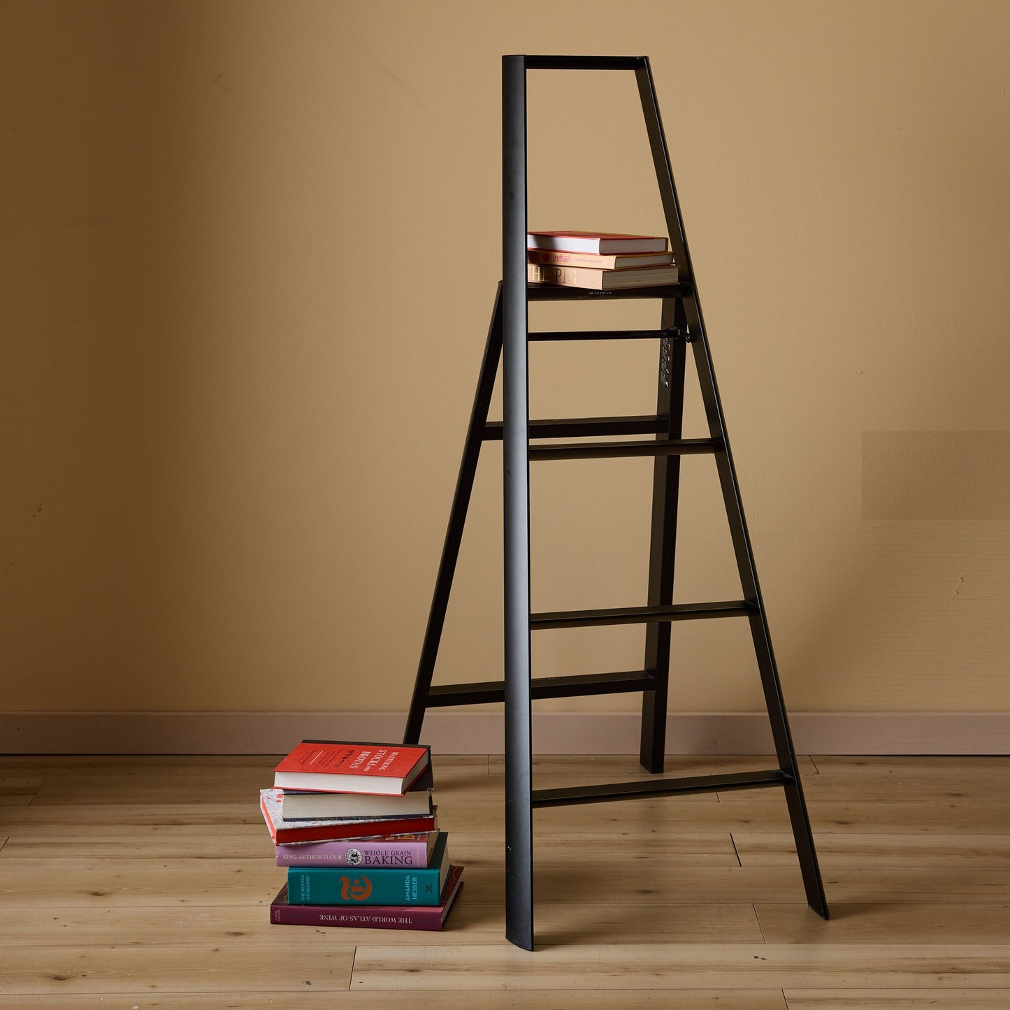 Hasegawa Lucano Lightweight Japanese Step Ladder