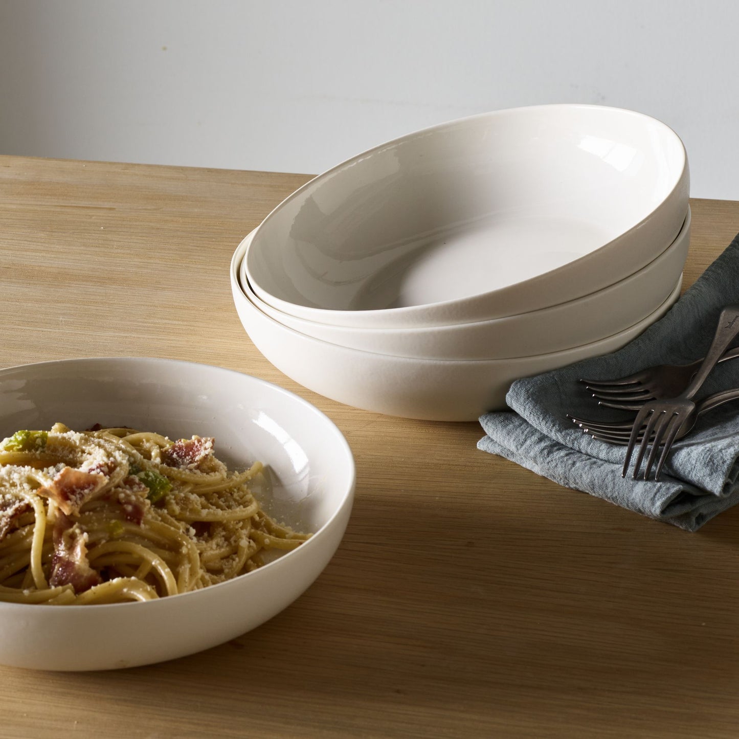 Porcelain Dinnerware & Serveware