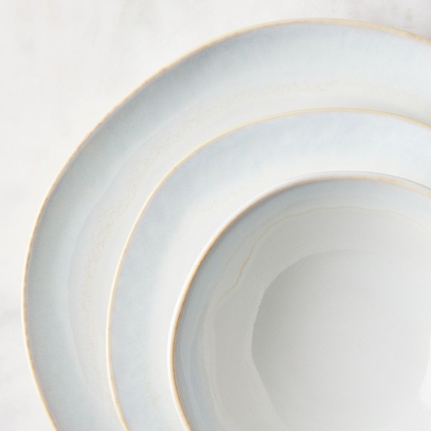 Brisa Ceramic Dinnerware