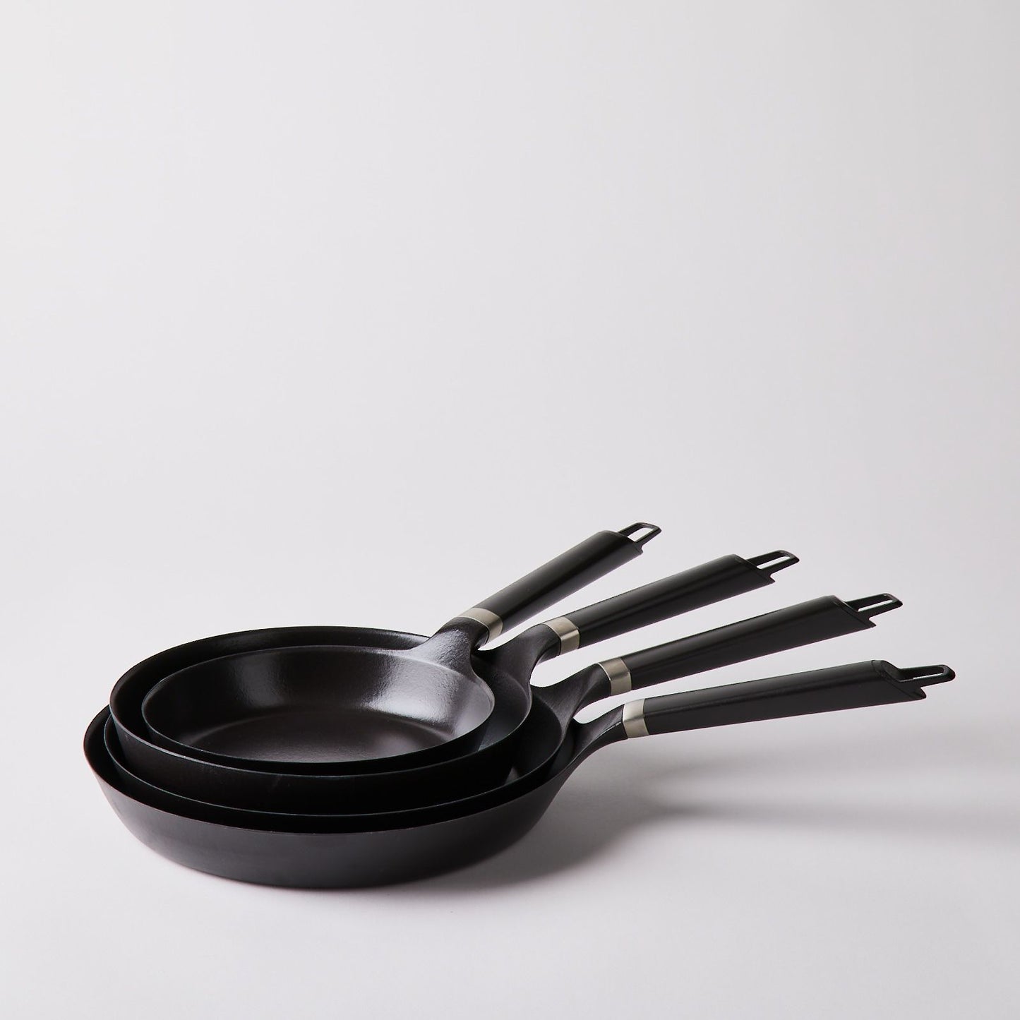 Vermicular Lightweight Japanese Oven-Safe Cast-Iron Frying Pan
