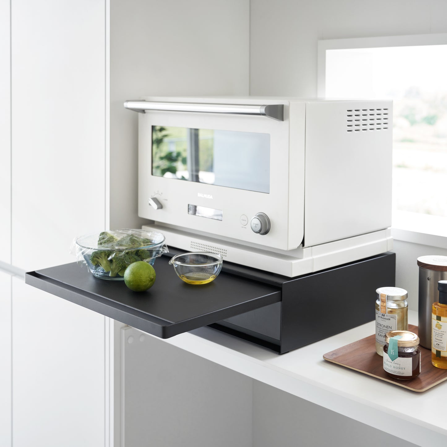 Countertop Drawer With Pull-Out Shelf