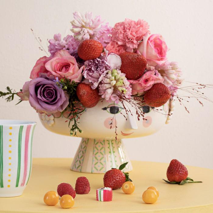 Bjørn Wiinblad Eva Bowl on Stand, Soft Pink