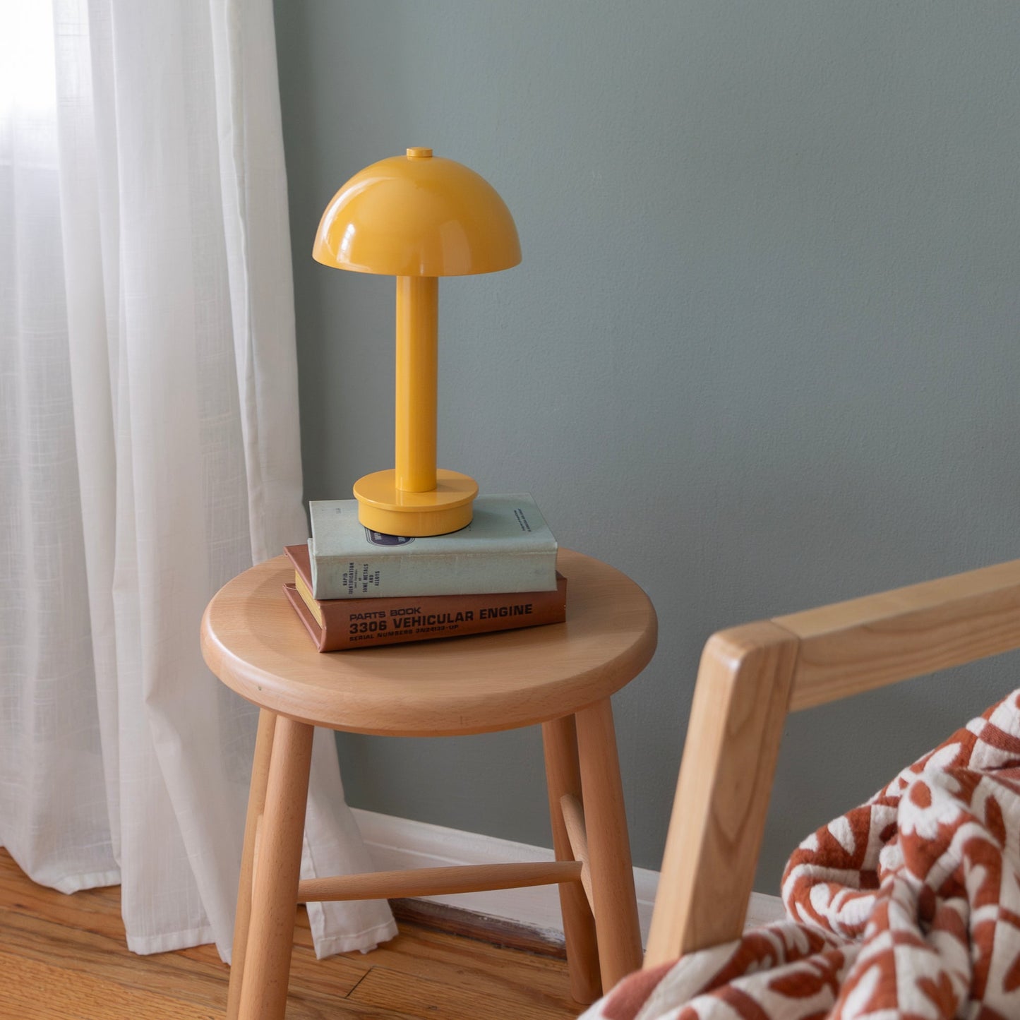 Sidnie Portable Lamp::chamomile-gloss::hover