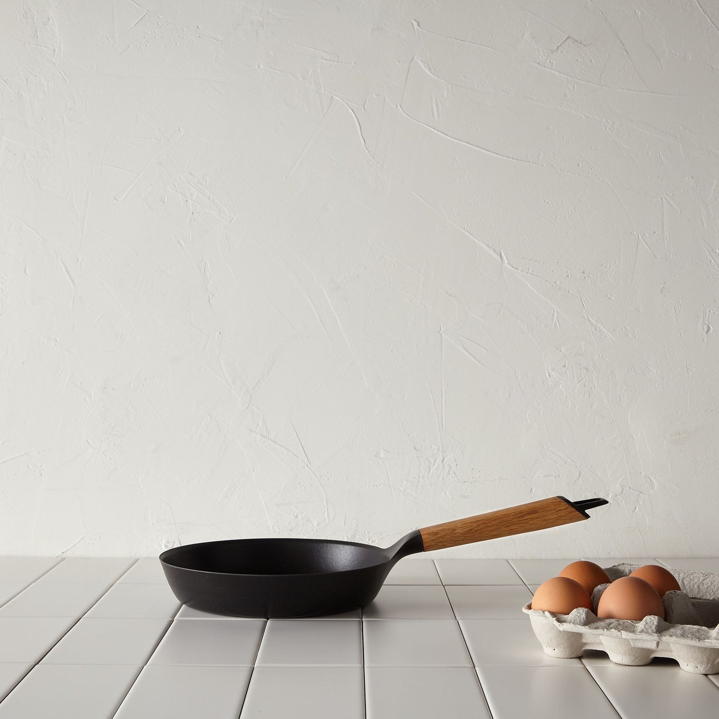 Vermicular Lightweight Japanese Cast-Iron Frying Pan
