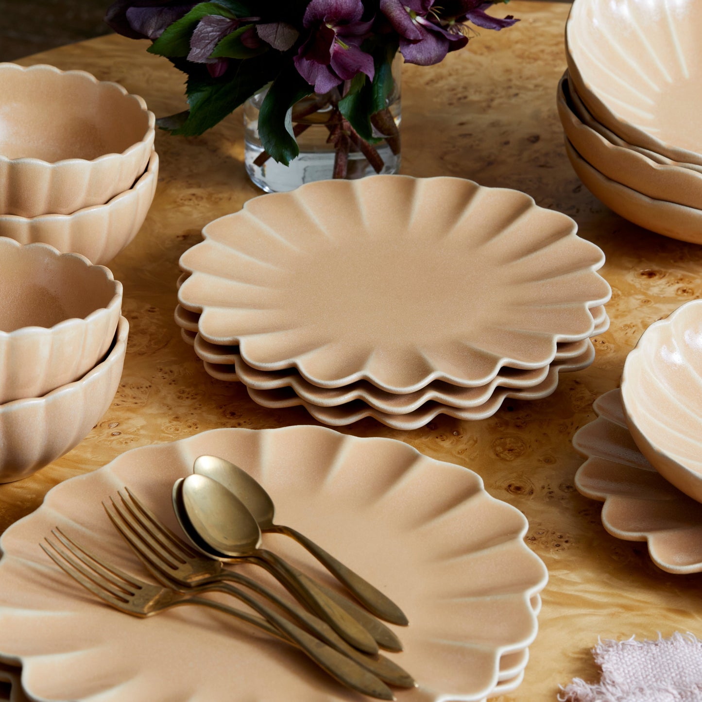 Dhalia Stoneware Dinner Plates, Set of 4 - Camel