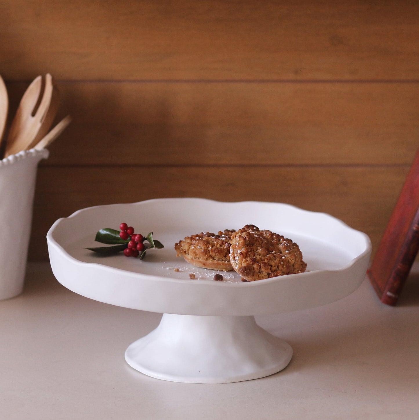 Vida Nube Round Pedestal Melamine Cake Stand