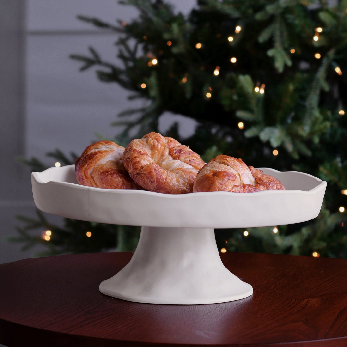 Vida Nube Round Pedestal Melamine Cake Stand