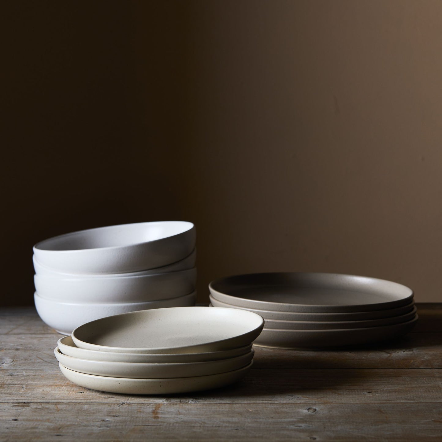Modern Classic Ceramic Dinnerware