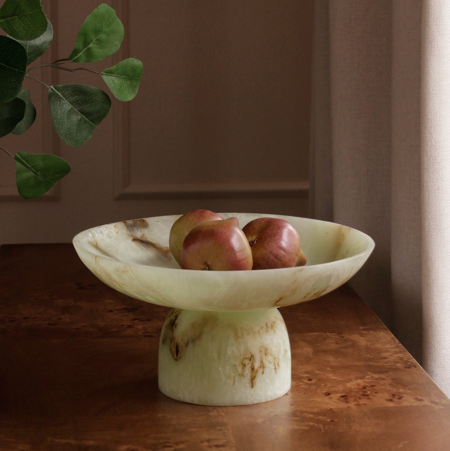 Resin Giada Medium Pedestal Bowl