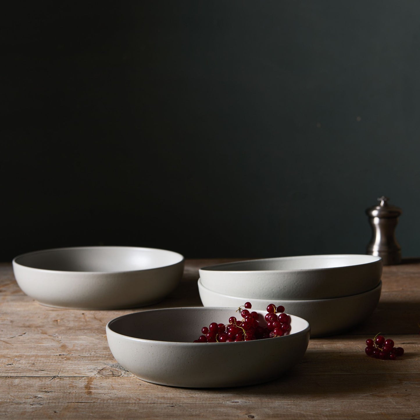Modern Classic Ceramic Dinnerware