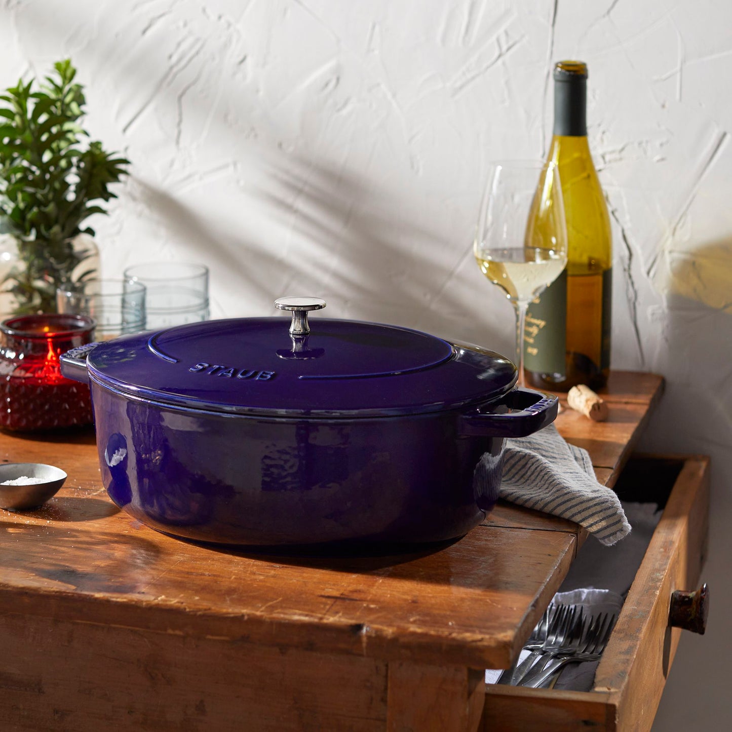 Staub Cast-Iron Wide Oval Cocotte, 6.3QT