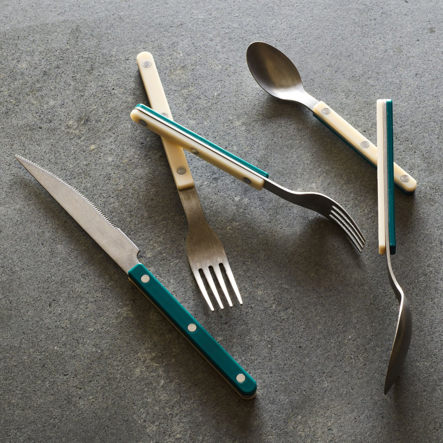 Bistrot Vintage-Finish French Flatware