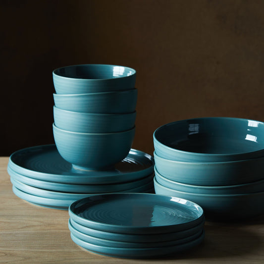 Essential Stoneware Dinnerware