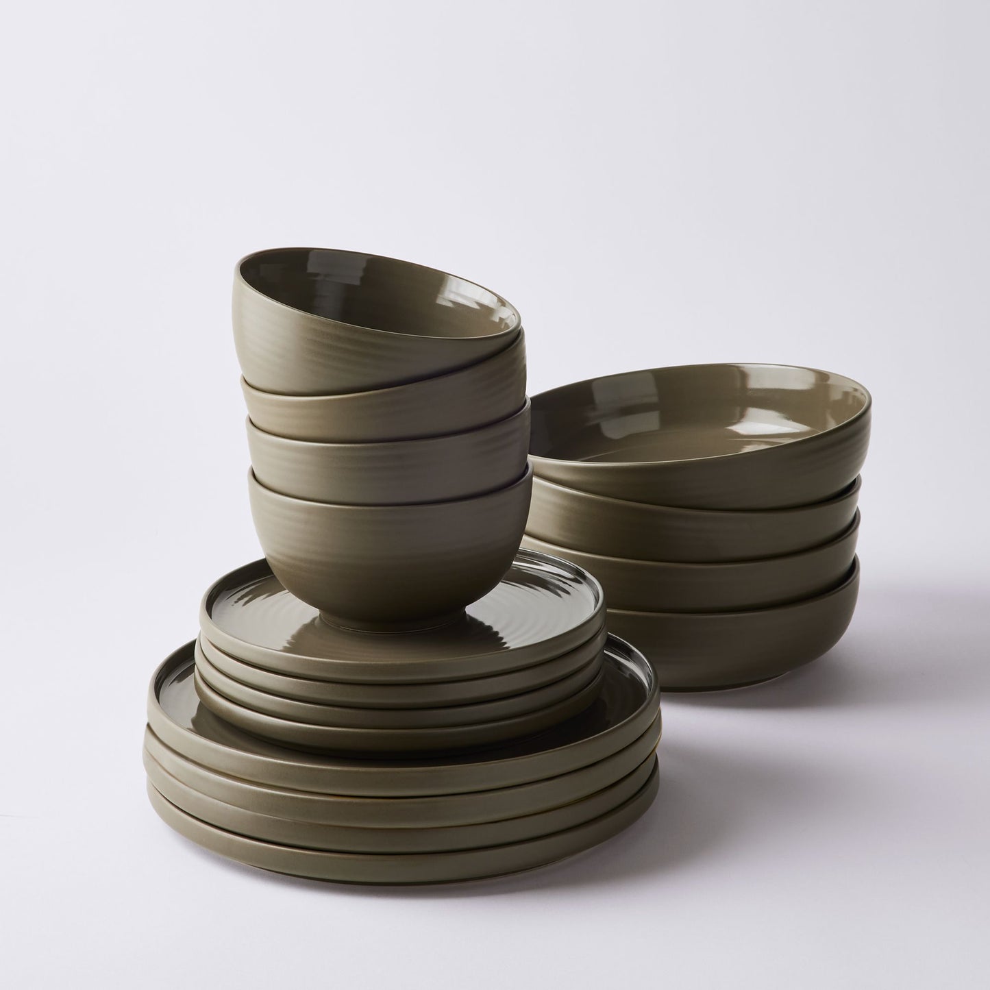 Essential Stoneware Dinnerware