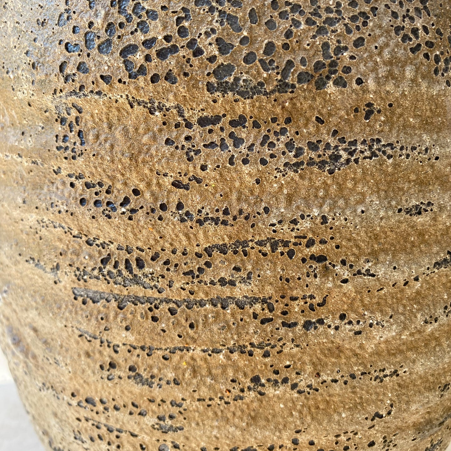 Maison Luna Kuma 13" x 10" Vessel