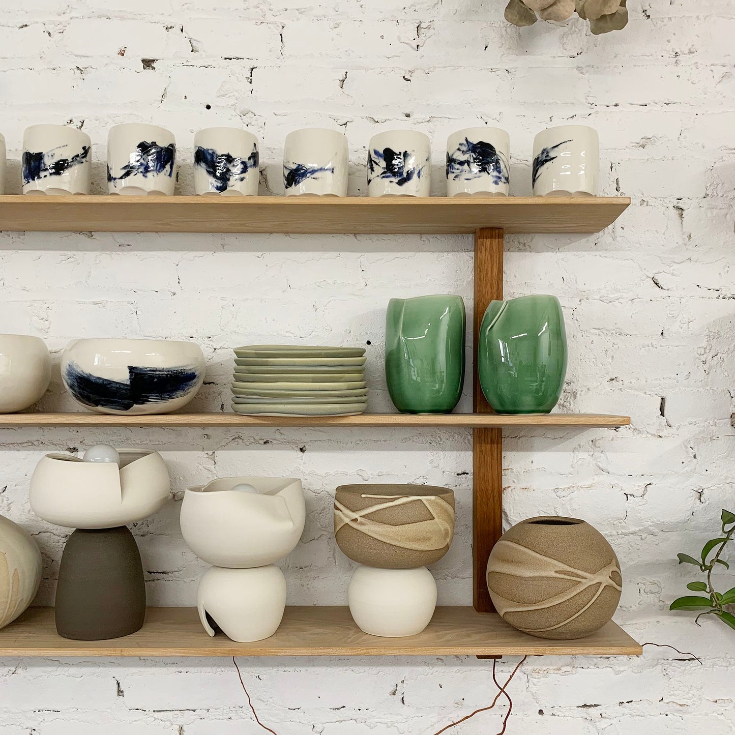 Handmade Porcelain Dart Vase by Studio Joo