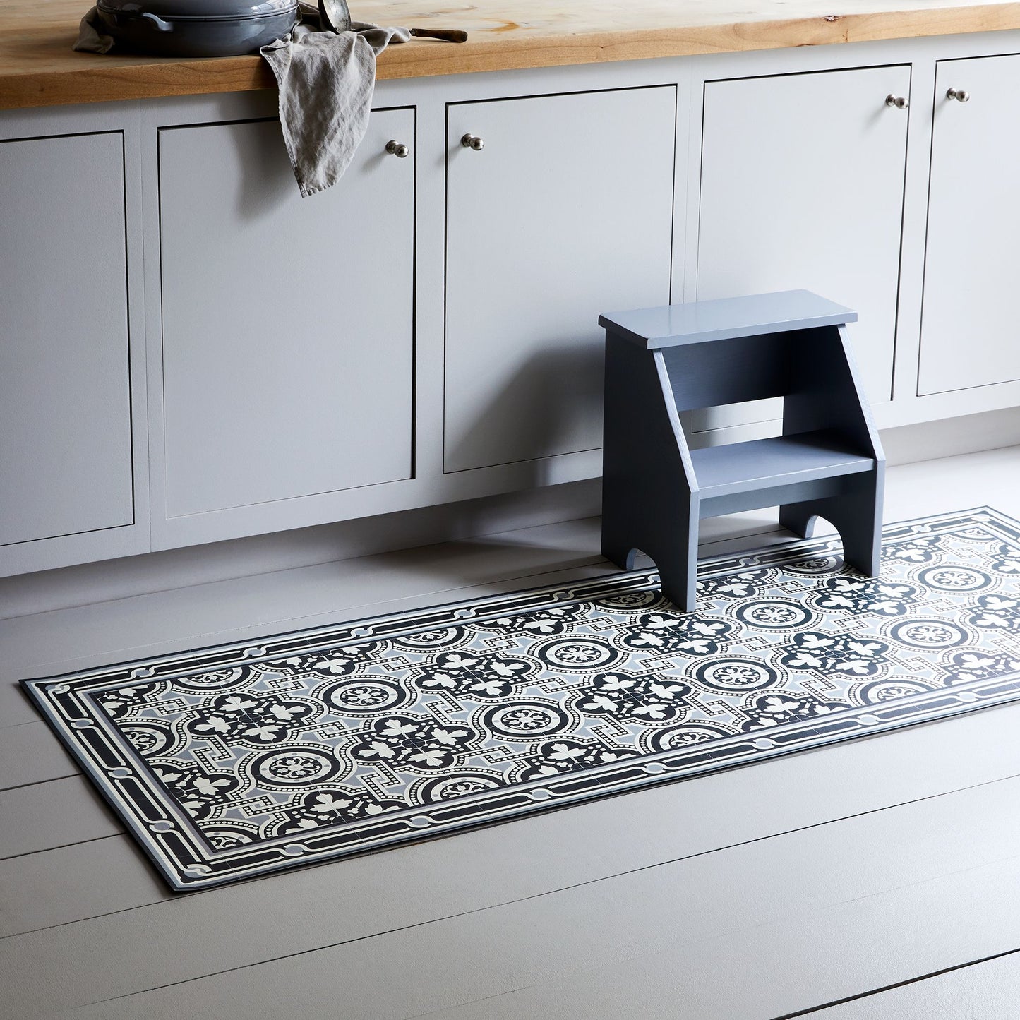 Mediterranean Vinyl Kitchen Floor Mats & Runners