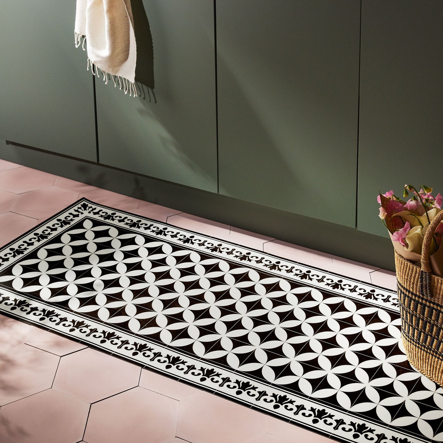Black & White Tile Vinyl Mat