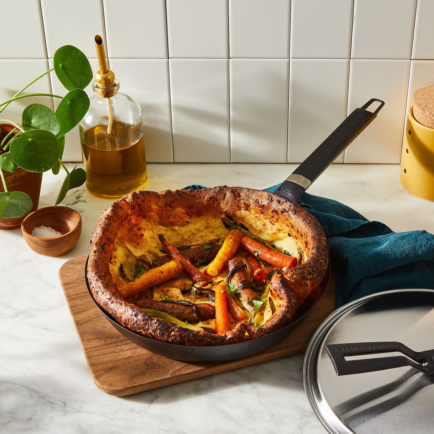 Vermicular Lightweight Japanese Oven-Safe Cast-Iron Frying Pan