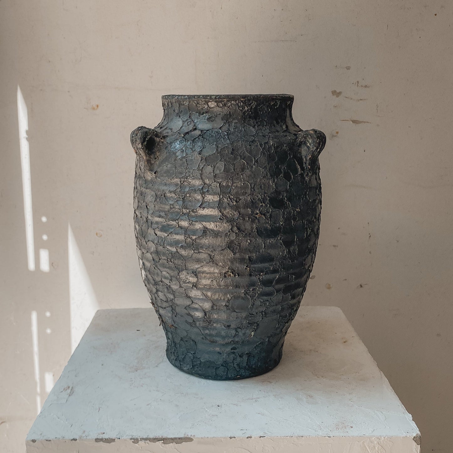 Maison Luna Kuma 13" x 10" Vessel