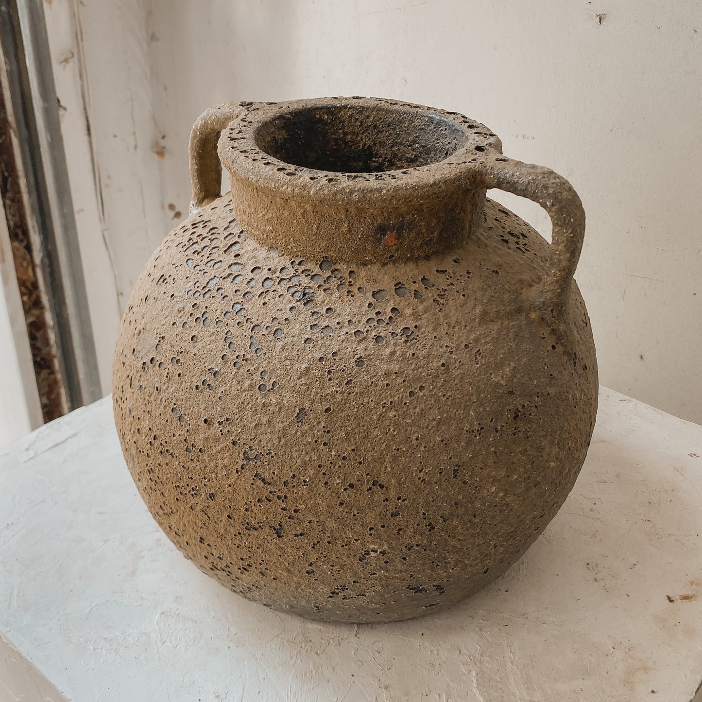 Maison Luna Sarin 9" x 10" Vessel