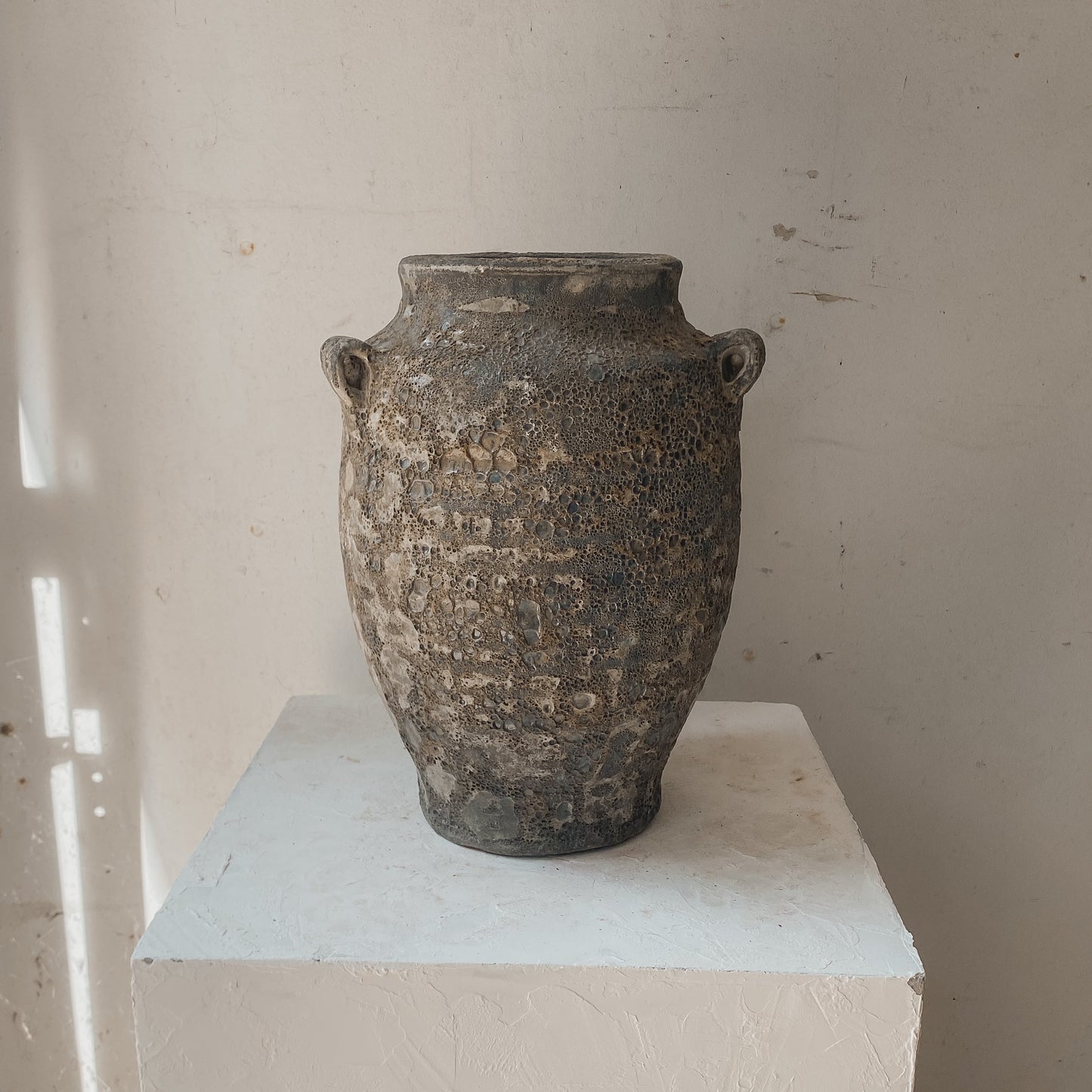 Maison Luna Kuma 13" x 10" Vessel