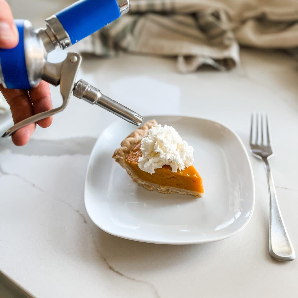 Frieling 0.5L Cream Whipper and 10-pack Charger Set