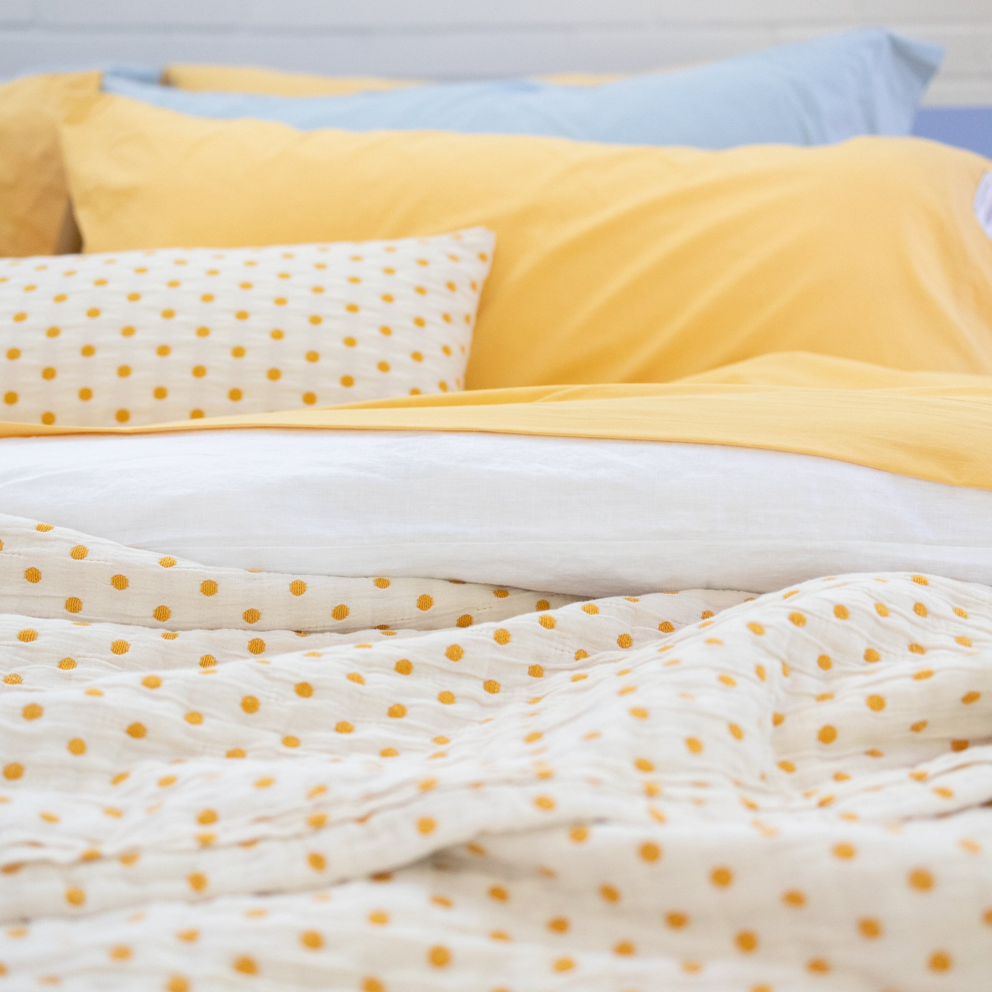 Polka Dot Quilt:Hover