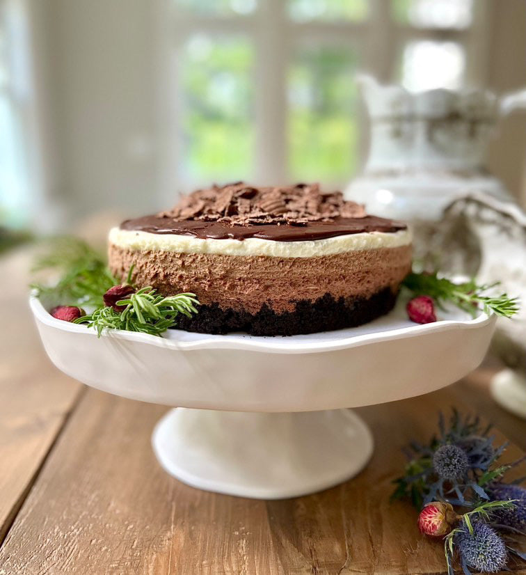 Vida Nube Round Pedestal Melamine Cake Stand