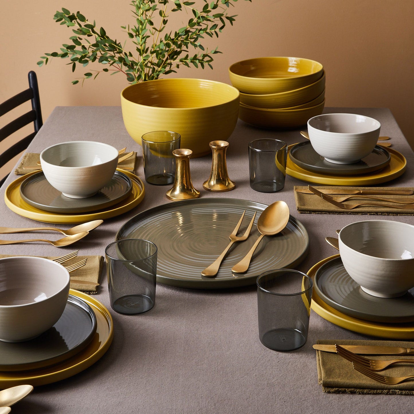 Essential Stoneware Dinnerware