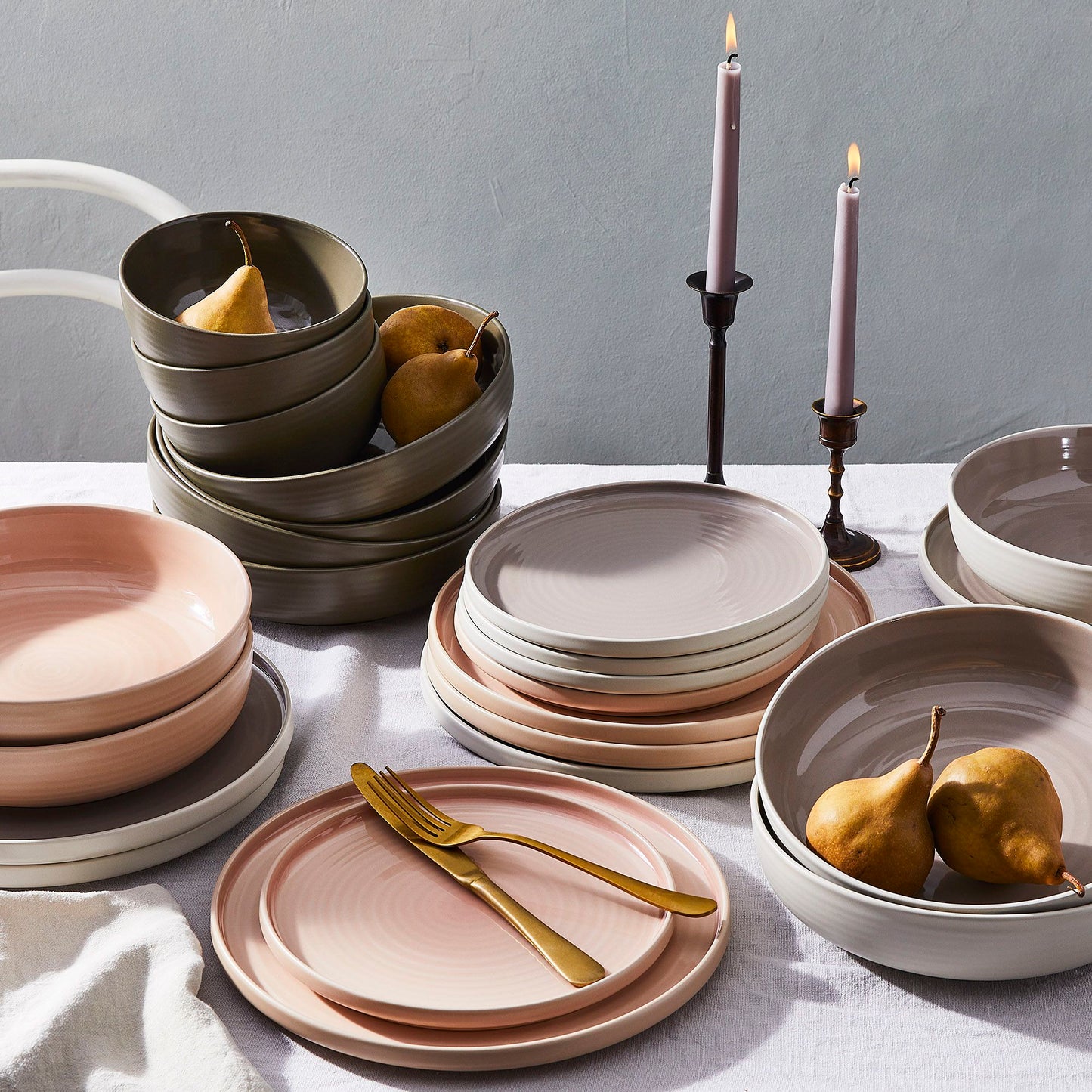 Essential Stoneware Dinnerware