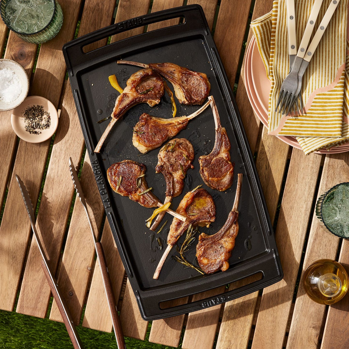 Staub Enameled Cast-Iron Double-Burner Griddle & Plancha