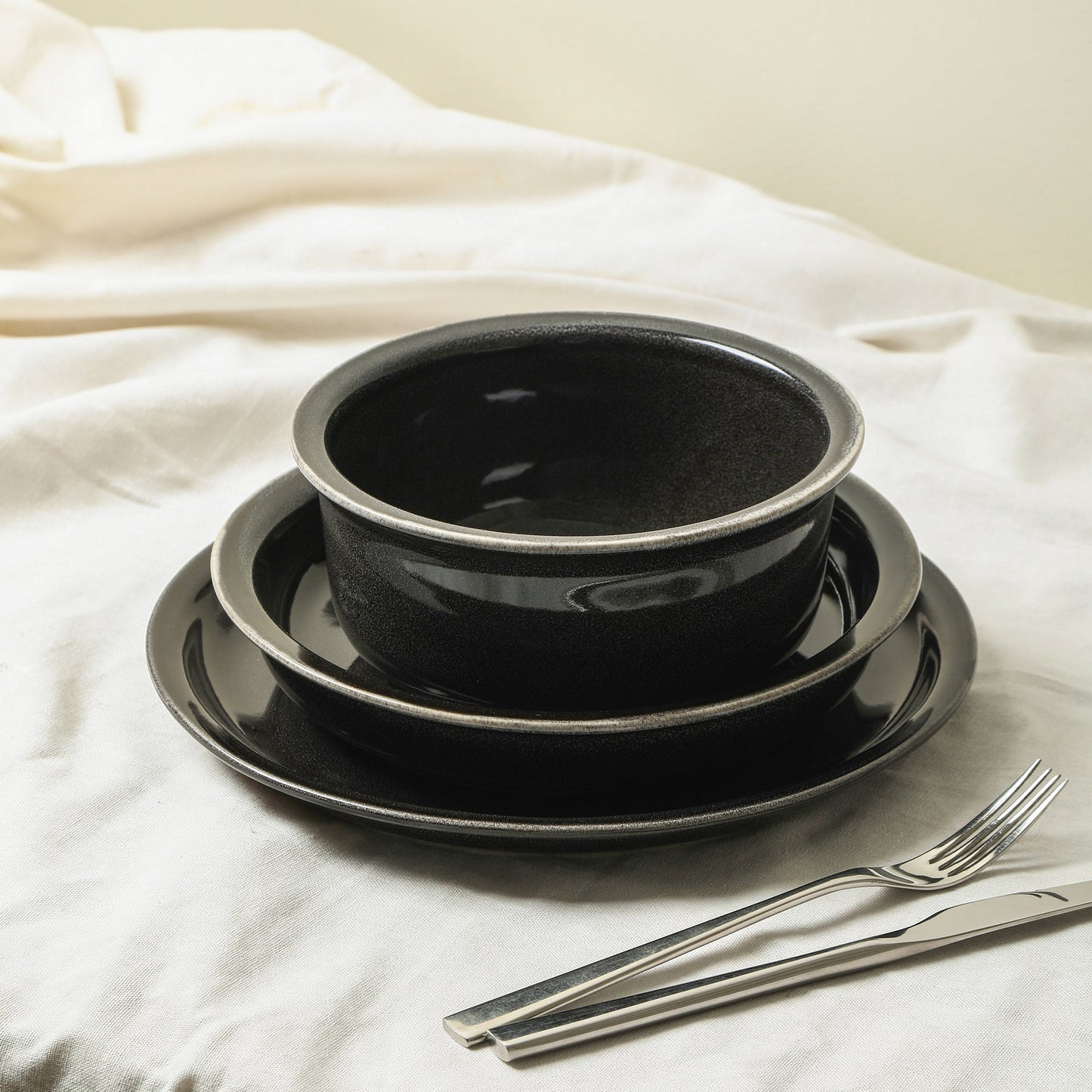 Slate Stoneware Dinnerware Set - Black
