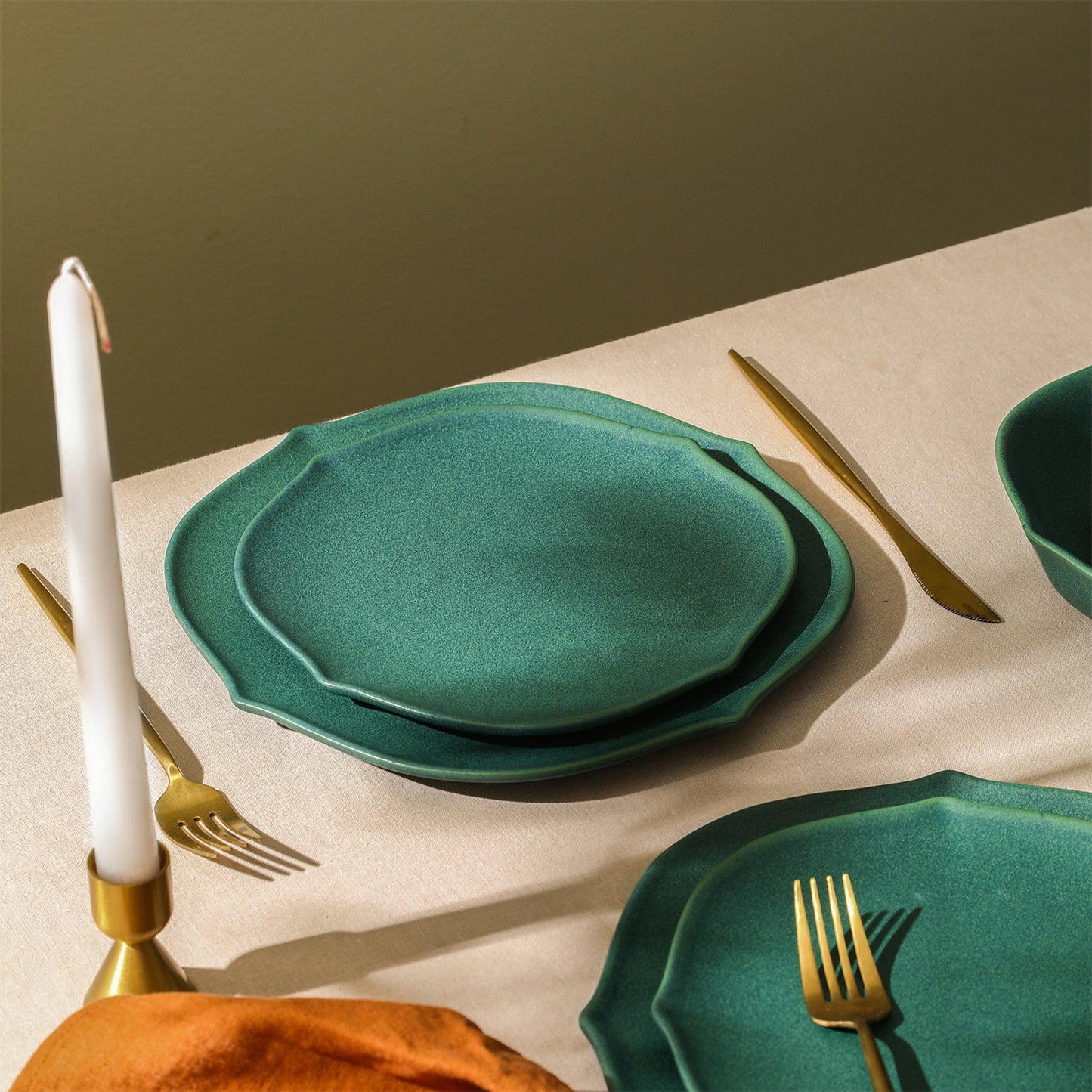 Baskerville Stoneware Dinnerware Set - Green