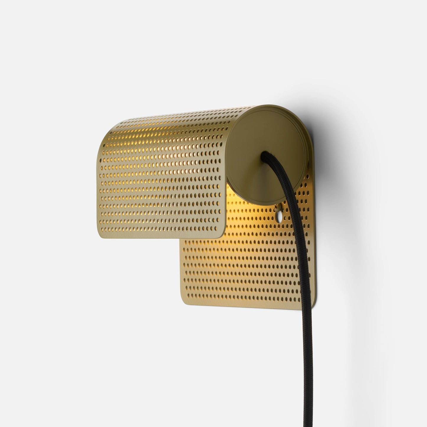 Swell Plug-In Sconce